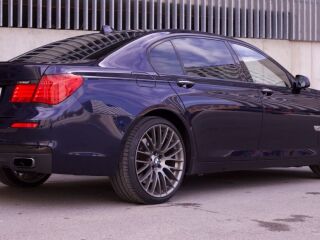 BMW 750 iL M-Pack xDrive 4.4 V8 N63B44 300kW