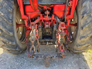 MTZ 825