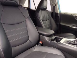 Toyota RAV4 Premium Plus 131кВ