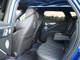 BMW XM 50E 3.0 R6 350кВ