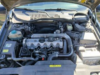 Volvo V70 2.5 103kW