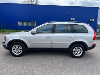 Volvo XC90 Momentum AWD 2.4 R5 D5 136kW