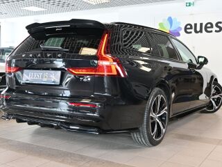 Volvo V60 AWD T6 H&K   DARK PLUS XENIUM INTELLI SAFE PRO 2.0 Long Range T6 plug in 293kW
