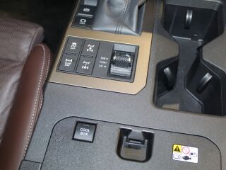 Toyota Land Cruiser Executive 4WD 2.8 151kW