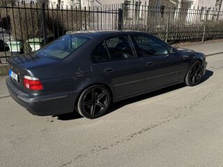 BMW M5 5.0 V8 294kW