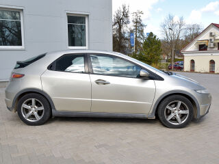 Honda Civic 1.8 103kW
