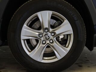 Toyota RAV4 Luxury Comfort Pakett 129kW