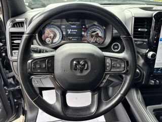 Ram 1500 Limited Night Crew Cab eTorque 5.7 V8 Hemi 395hp
