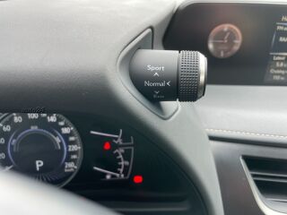 Lexus UX 250h 2.0 112кВ