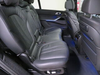 BMW X7 xDrive40d M Sportpakett 3.0 250kW