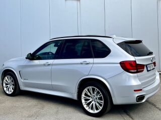 BMW X5 xDrive 40d Individual M-Pakett 3.0 R6 230kW