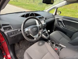 Toyota Verso SOL 2.0 D4D 91кВ