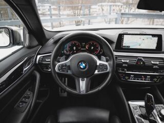 BMW M550 3.0 R6 294kW
