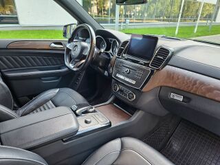 Mercedes-Benz GLS 350 3.0 V6 190kW