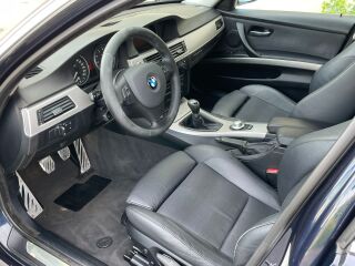 BMW 330 3.0 190kW