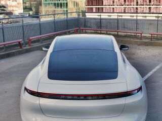 Porsche Taycan 300kW