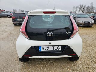 Toyota Aygo 1.0 51кВ