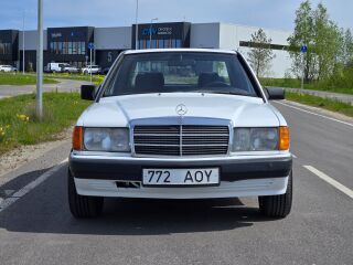 Mercedes-Benz 190 2.0 75kW
