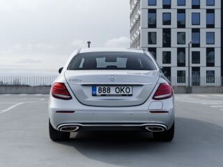 Mercedes-Benz E 350 e OVC-HEV Avantgarde 2.0 R4 155 kW/45 kW 200kW