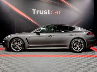 Porsche Panamera Sport chrono 3.0 221kW