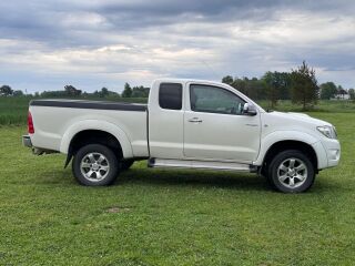 Toyota Hilux 2.5 106kW