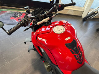 Ducati Streetfighter V4 V4 153kW