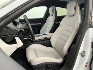 Porsche Taycan 4S 420kW