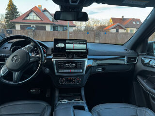 Mercedes-Benz GL 63 AMG 5.5 V8 410kW