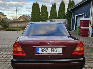 Mercedes-Benz C 200 2.0 55kW
