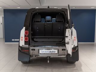Land Rover Defender 90 X-Dynamic SE 3.0 183kW