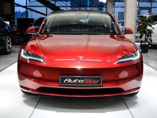 Tesla Model 3 Premium Long-range AWD 366kW