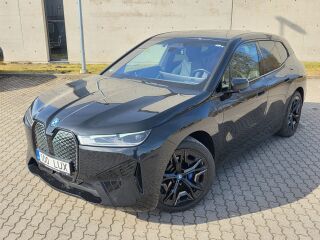 BMW iX xDrive 40 M-Pakett Autopilot 240kW