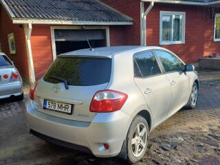 Toyota Auris 1.6 97kW