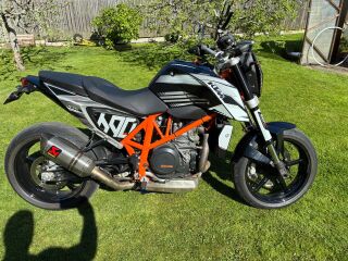 KTM 690 Duke KTM Duke 690 / stunt-track bike LC4 50kW