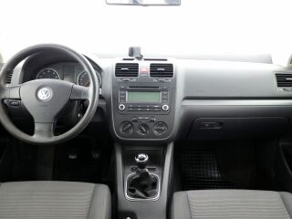 Volkswagen Jetta Comfortline 1.6 75кВ