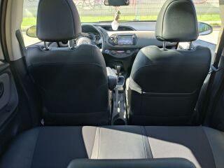 Toyota Yaris LUXURY 1.5 55kW