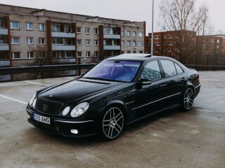Mercedes-Benz E 55 AMG 5.4 350kW