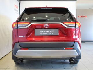 Toyota RAV4 Luxury Comfort Pack 2.0 129кВ