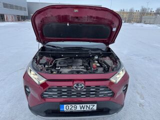 Toyota RAV4 SUV Premium 4WD Multidrive 2.0 M20A Valvematic 129kW