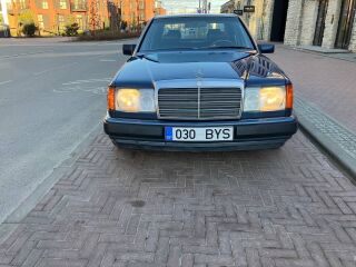 Mercedes-Benz 300 E - 24 3.0 R6 162kW