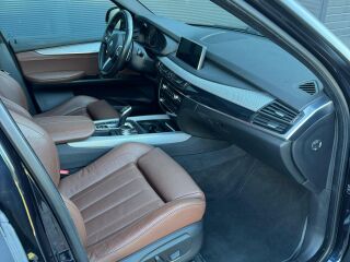 BMW X5 xDrive40d M-pakett 230кВ