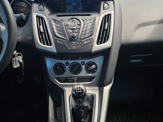 Ford Focus 1.6 77kW