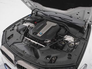 BMW M550 3.0 R6 294kW