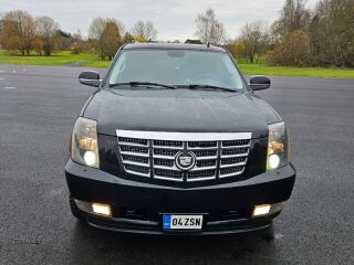 Cadillac Escalade ESV 6.2 301kW