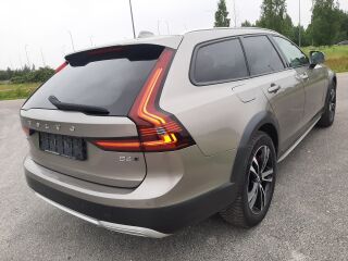 Volvo V90 Cross Country 2.0 145kW
