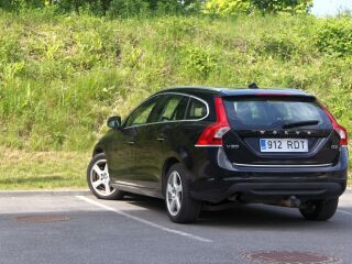 Volvo V60 D3 Summum 2.0 R5 120кВ