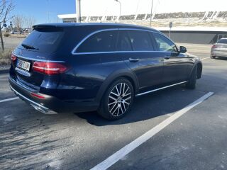Mercedes-Benz E 400 2.9 243kW