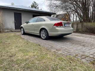 Volvo C70 2.4 103kW