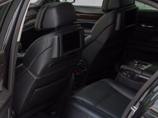 BMW 750 Li 4.4 V8 300кВ