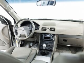 Volvo XC90 Facelift Comfort Plus AWD 2.4 136kW